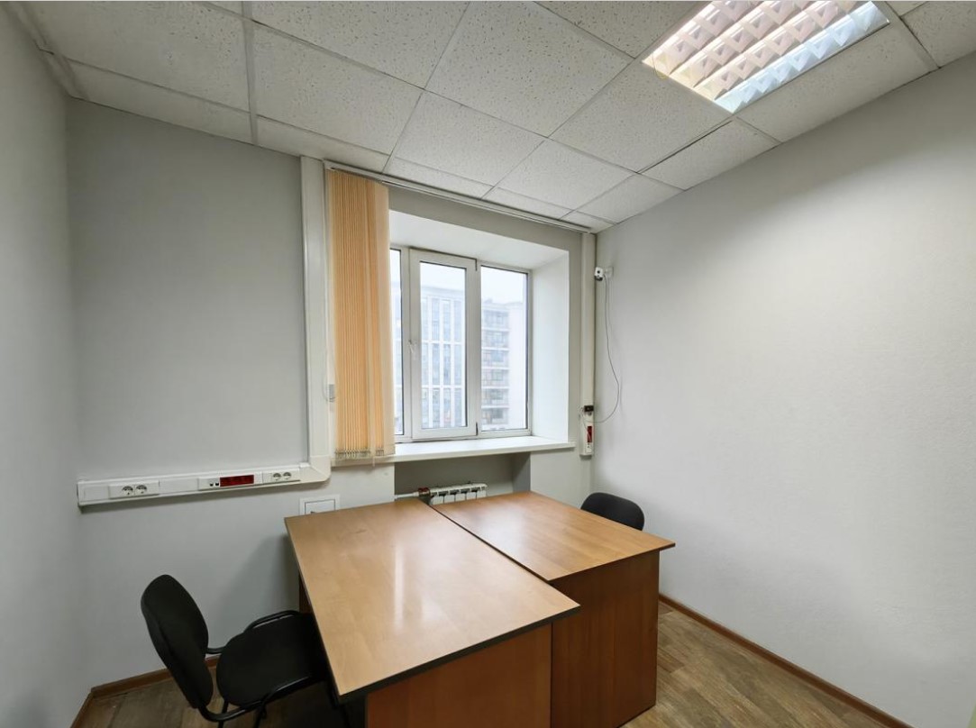 Офис в бизнес центре Маяк