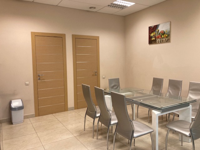 Офис в бизнес центре W-Plaza