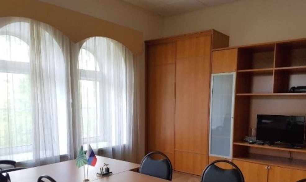 Здание на улице Василия Петушкова