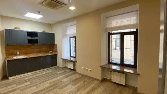 Офис в жилом комплексе на улице Большая Якиманка