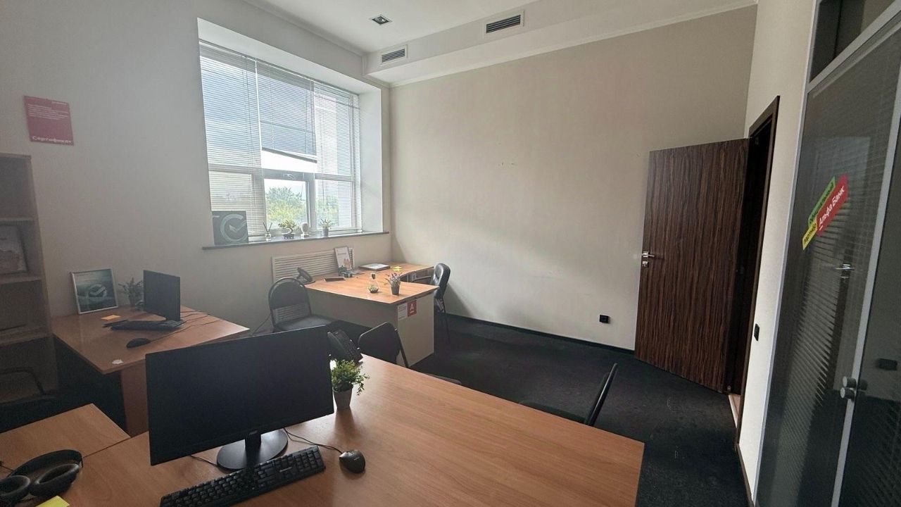 Офис в бизнес центре Крымский Вал