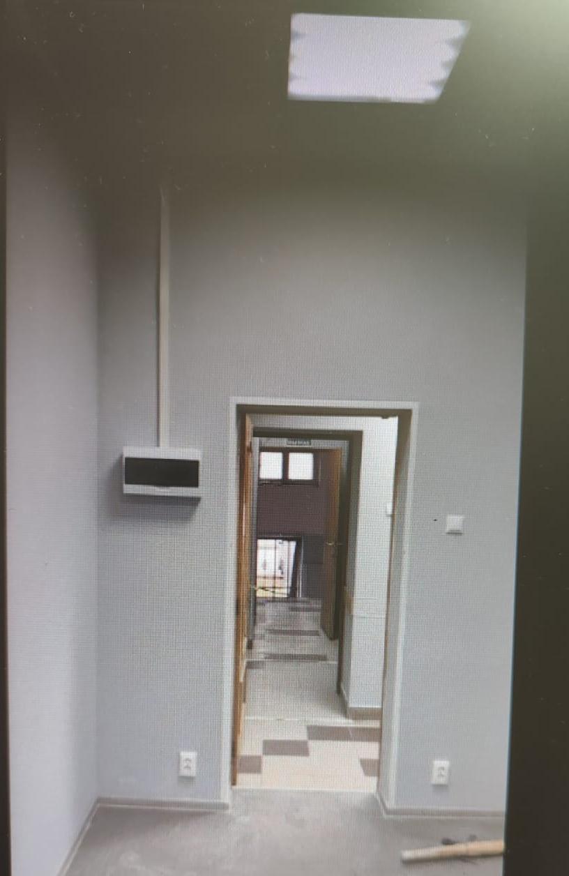 Офис в административном здании на Симферопольском бульваре