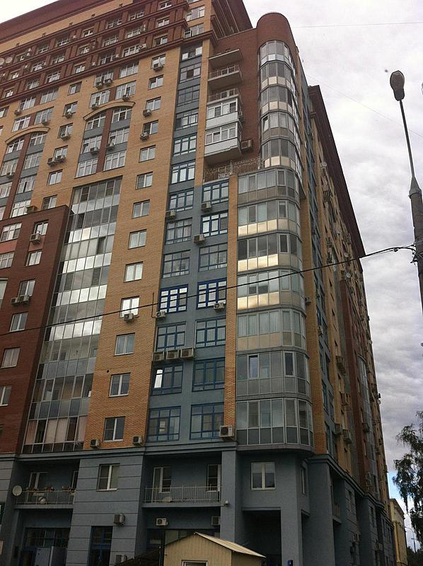 Офис в жилом здании на улице Маршала Тимошенко