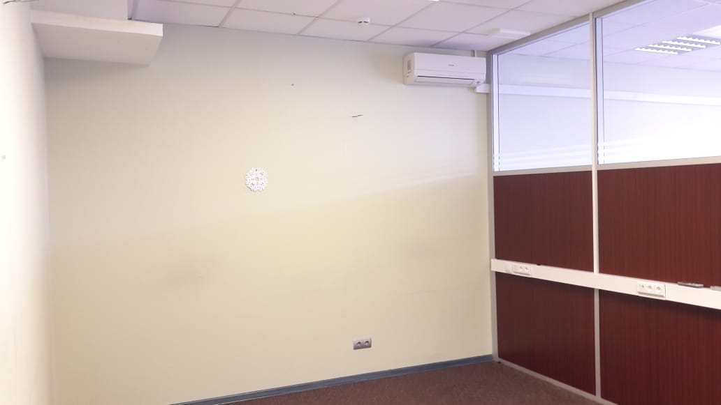 Офис в жилом комплексе на Мономах