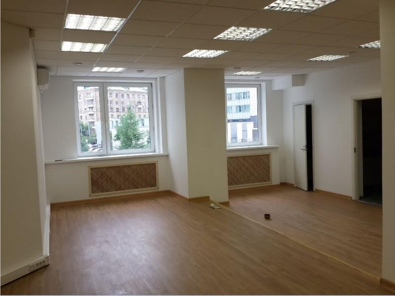 Офис в административном здании на улице Сергея Макеева