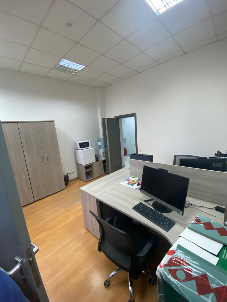 Офис в административном здании на Комсомольском проспекте