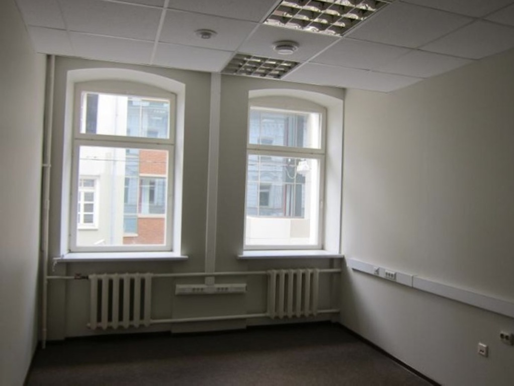 Офис в бизнес центре Чайка плаза 8