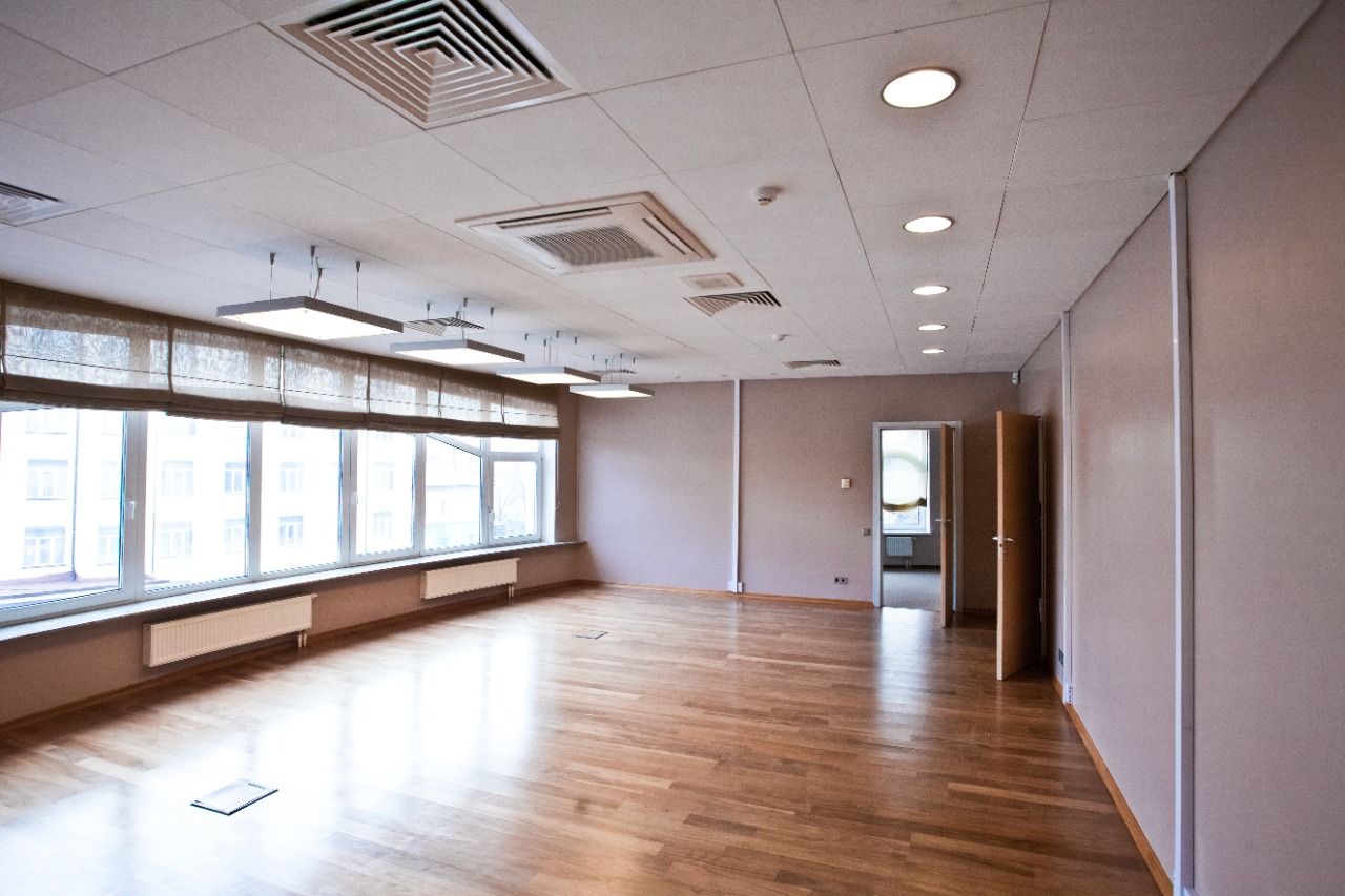 Банковское помещени в особняке на улице Гончарная