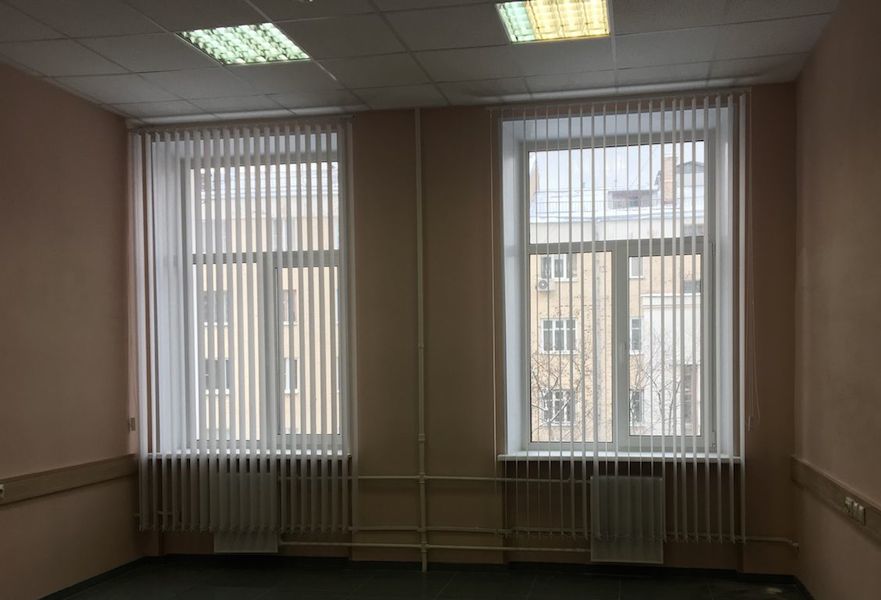 Офис в административном здании на улице Буженинова